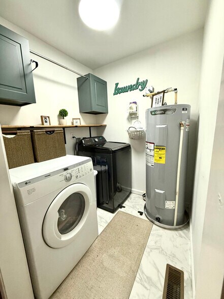 Building Photo - 3913 Lighthouse Ln