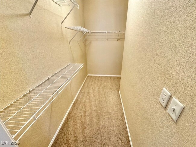 Building Photo - 10550 W Alexander Rd