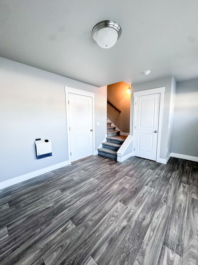 Building Photo - Adorable townhome in Josephine Crossing!