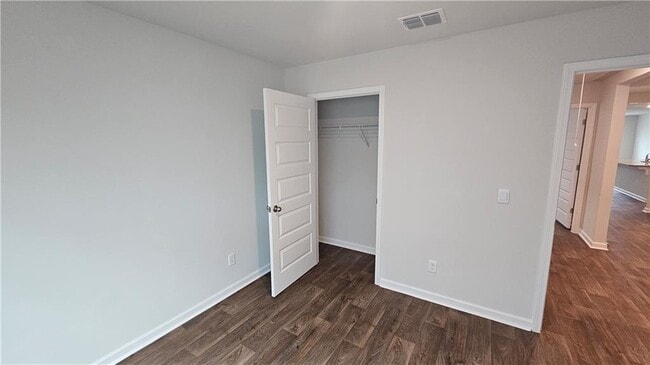 Building Photo - 511 Autumns Wood Cir W