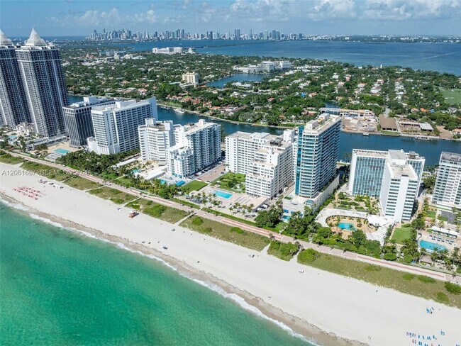 Building Photo - 5005 Collins Ave