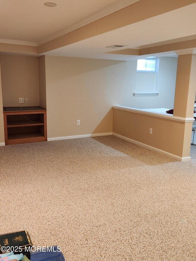 Building Photo - 42 Vardon Way