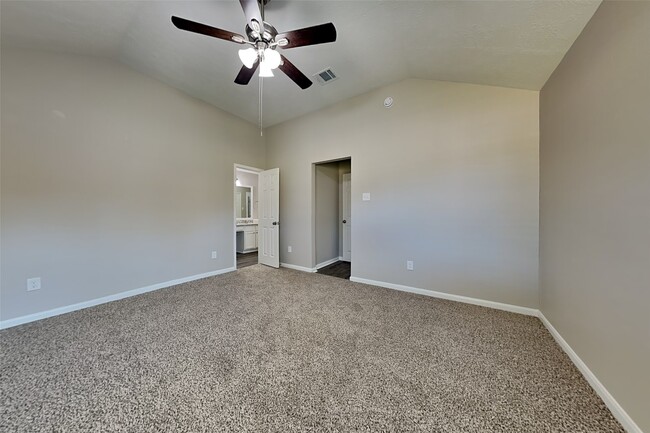 Building Photo - 18110 Polo Meadow Dr