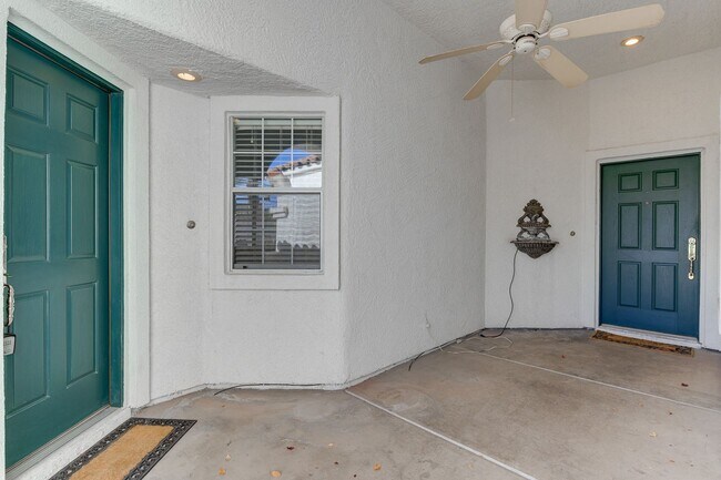 Building Photo - WONDERFUL 3 BEDROOM PLUS DEN 1 STORY HOME....