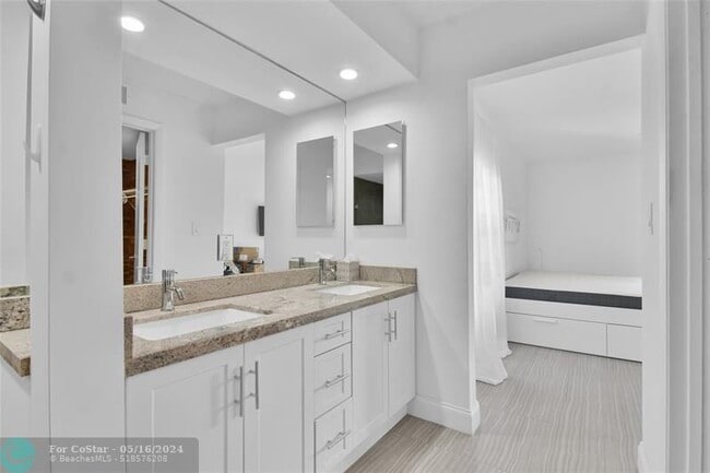 Building Photo - 4201 N Ocean Dr