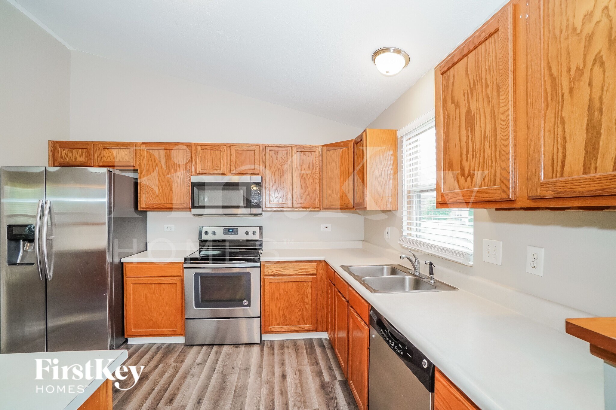 Building Photo - 764 Sauter Ln