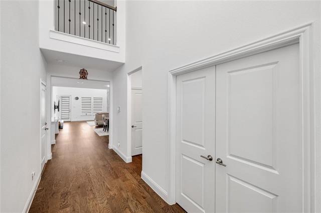 Building Photo - 1921 Bristol St