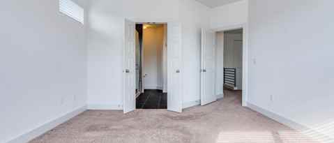 Building Photo - 2215 Capulet St