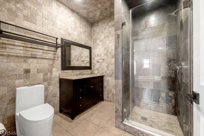 Building Photo - 475 Cedar Ln