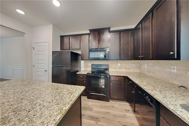 Building Photo - 4971 Terrace Dr