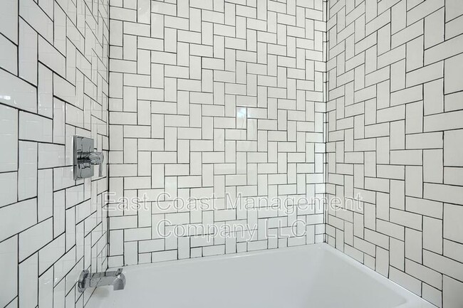 Building Photo - 3028 Chelsea Terrace