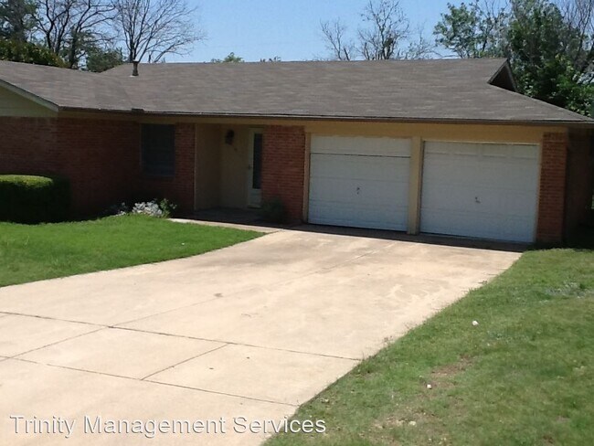Primary Photo - 3 br, 2 bath House - 416 Pecan