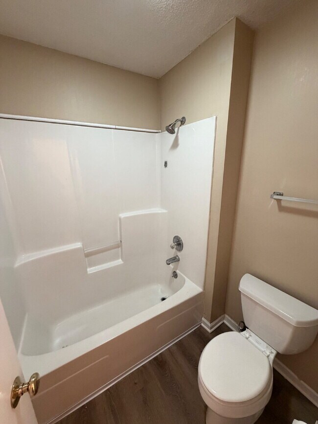 Building Photo - Unit #1 in triplex available FOR RENT in Taylor, AL
