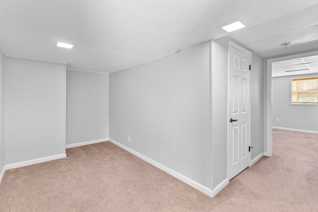 Building Photo - 1532 Starbrook Dr