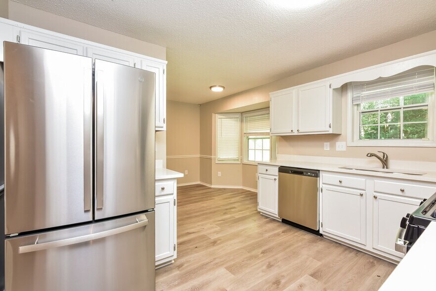 Building Photo - 1080 Crystal Springs Trail