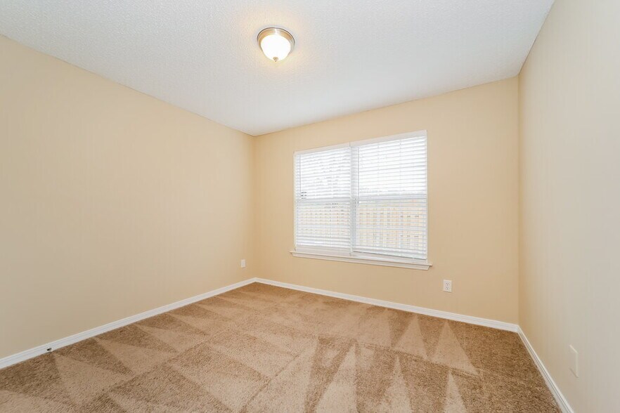 Building Photo - 7635 Rudy Ct