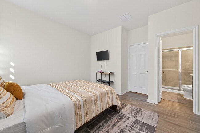 Building Photo - 5724 Texas Sage Dr