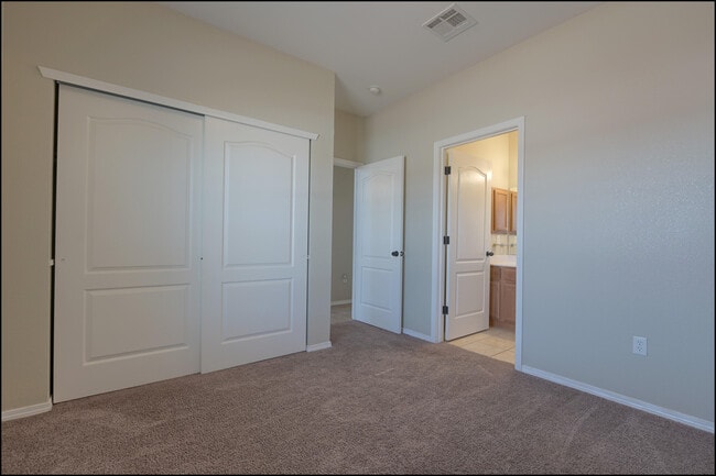 Building Photo - 14408 Escalera Dr