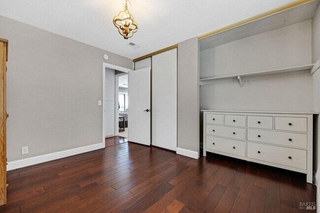 Building Photo - 308 Panorama Ct