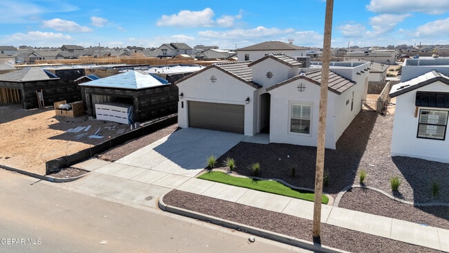 Building Photo - 15148 Destination