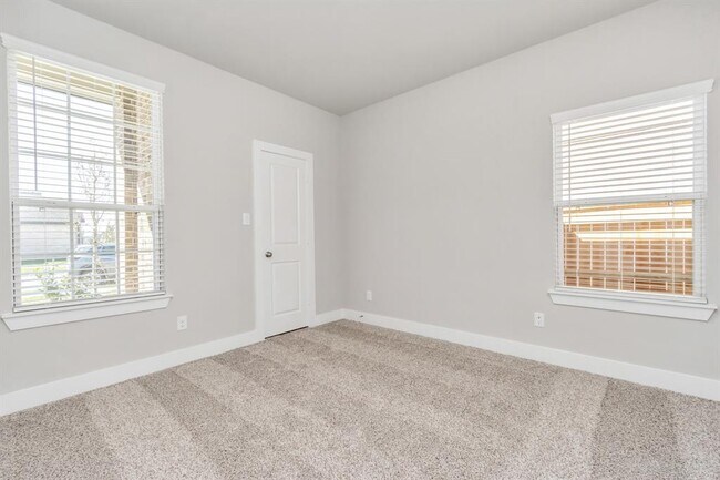 Building Photo - 21039 Treasure Gate Ln