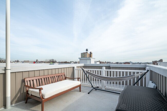 Building Photo - Four Bed Olde Kensington/Fishtown Home