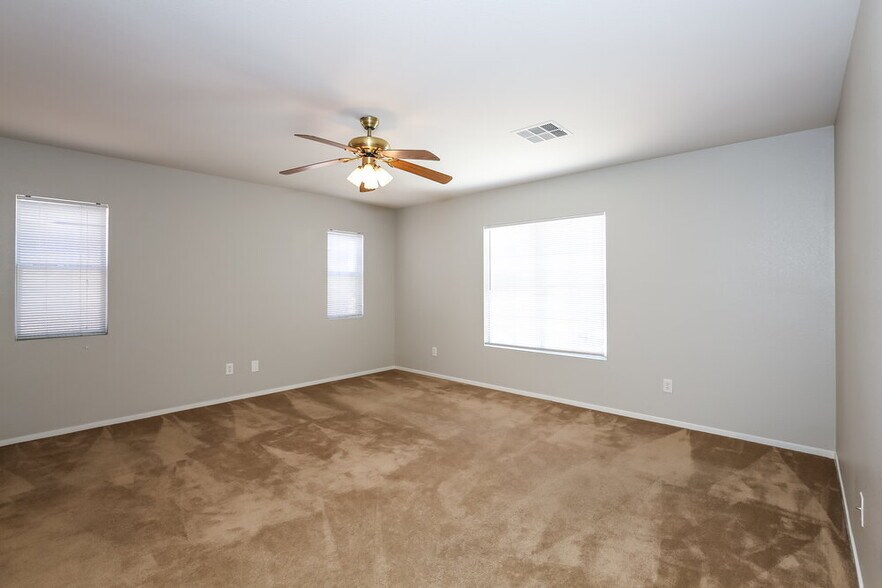 Building Photo - 1203 Emerald Stone Ave
