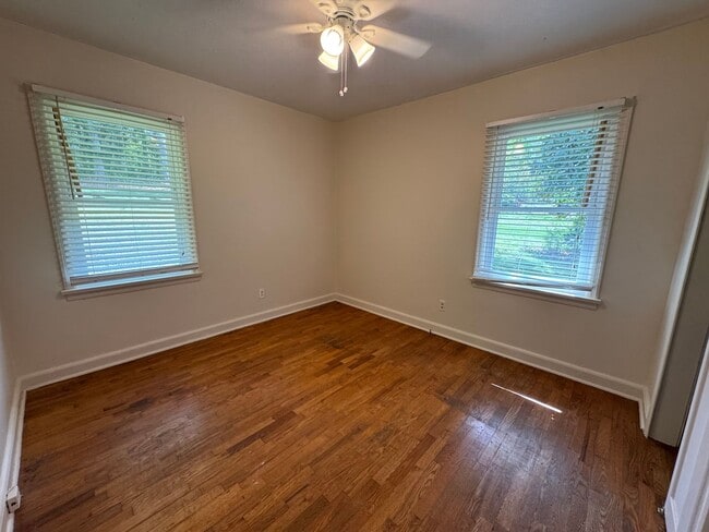 Building Photo - Cozy 3/1 House in East Rome- $1,495