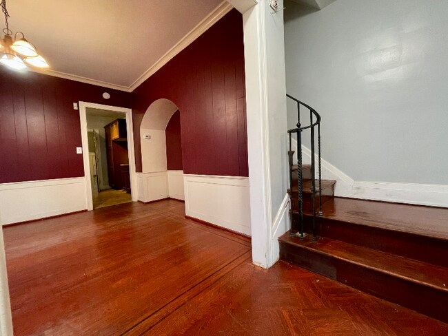 Building Photo - 45 Clay Ave