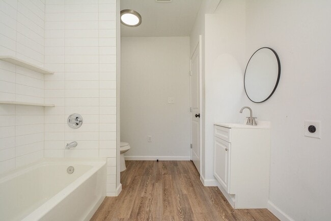 Building Photo - 3013 Brackenridge St