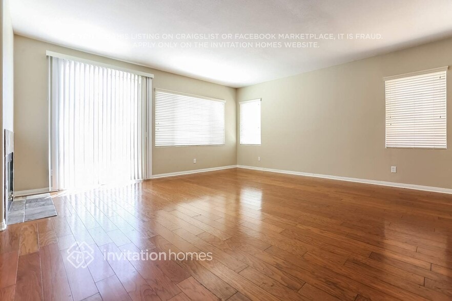 Building Photo - 39410 Indigo Sky Ave