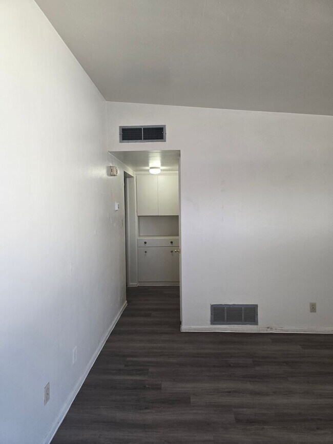 Building Photo - 3501 E 3rd St