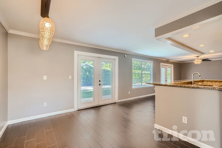 Building Photo - 2641 Gleneagles Dr