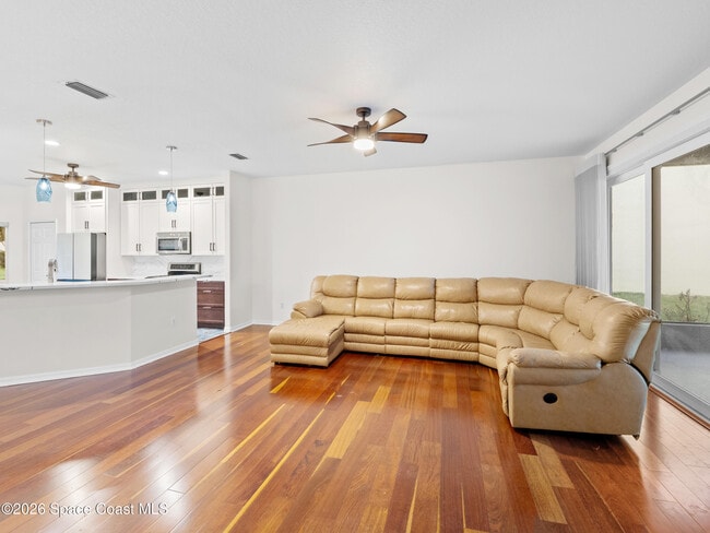 Building Photo - 1665 Ficus Point Dr