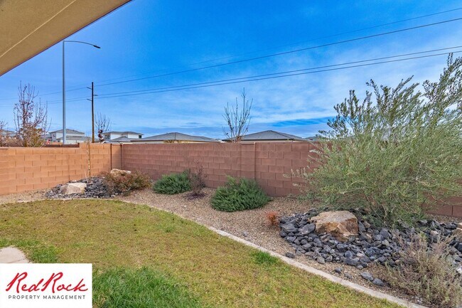 Building Photo - 603 Balancing Rock Dr