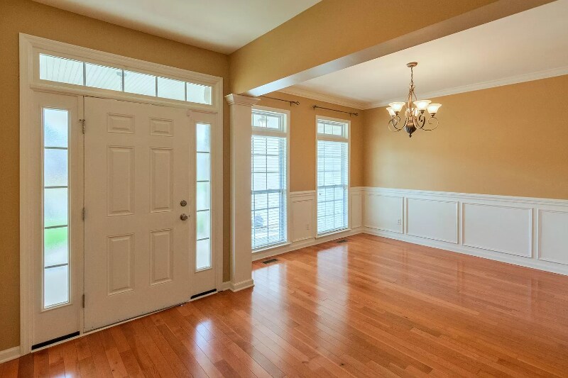 Building Photo - 6811 Neville Dr