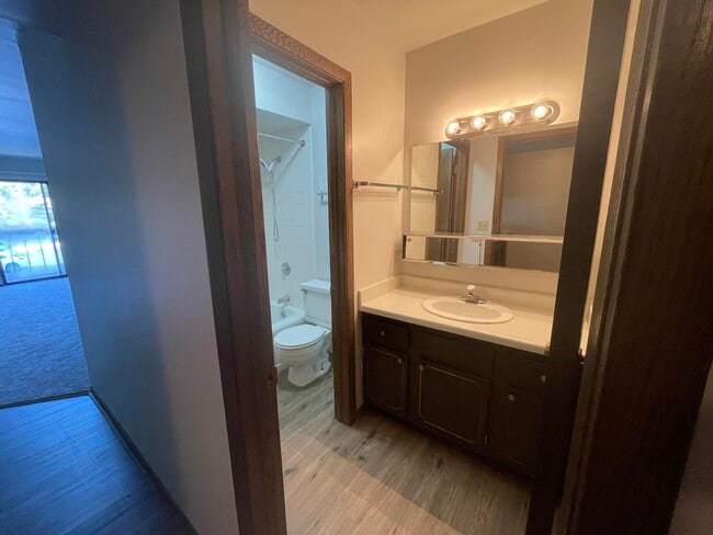 Building Photo - 6179 W Cold Spring Rd