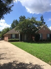 Building Photo - 618 Ridge Park Dr