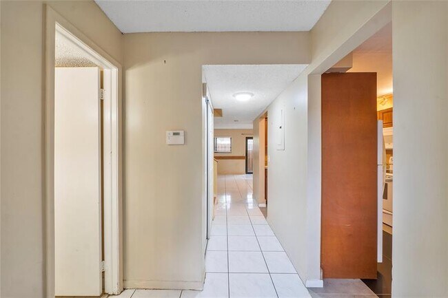 Building Photo - 2157 NW 37th Ave