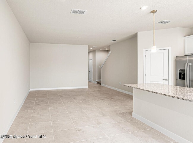 Building Photo - 1685 Kendall Pointe Pl