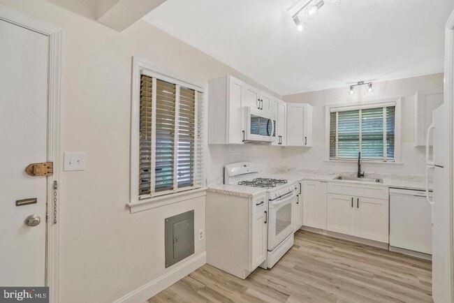 Building Photo - 3977 26th St N