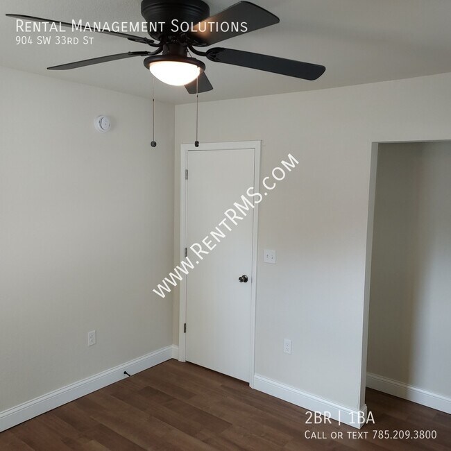 Building Photo - 904 SW 33rd St