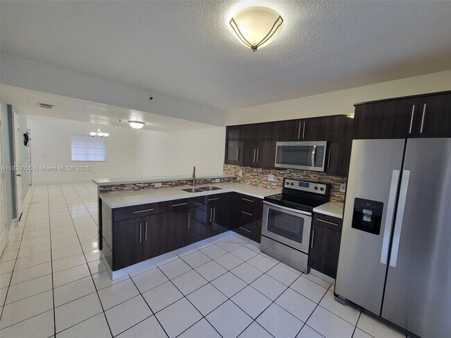 Building Photo - 8360 NW 103rd St