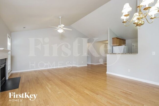 Building Photo - 6107 Black Willow Dr