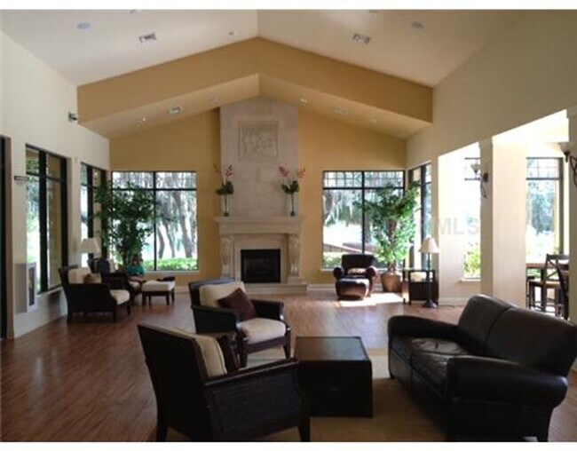 Building Photo - 3/2 with loft Windermere Town home in Summerport! 2 car garage! June 10, 2026!