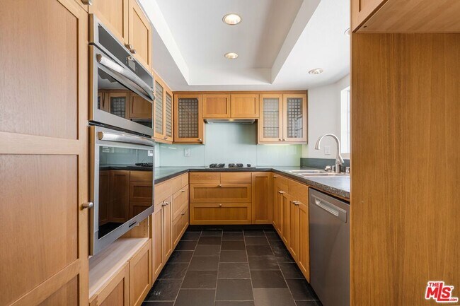 Building Photo - 225 S Lucia Ave