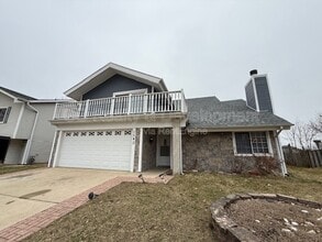 Building Photo - 1540 Beverly Cir W