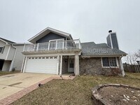 Building Photo - 1540 Beverly Cir W