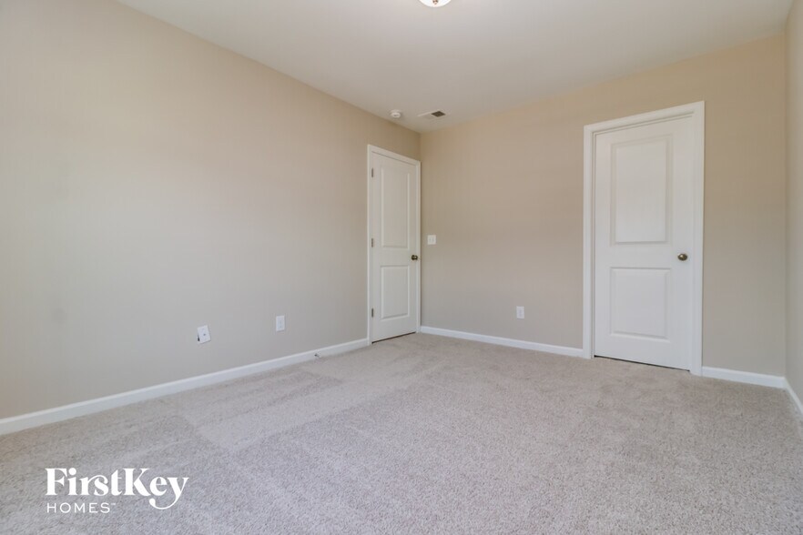 Building Photo - 343 Bradley Bend Dr