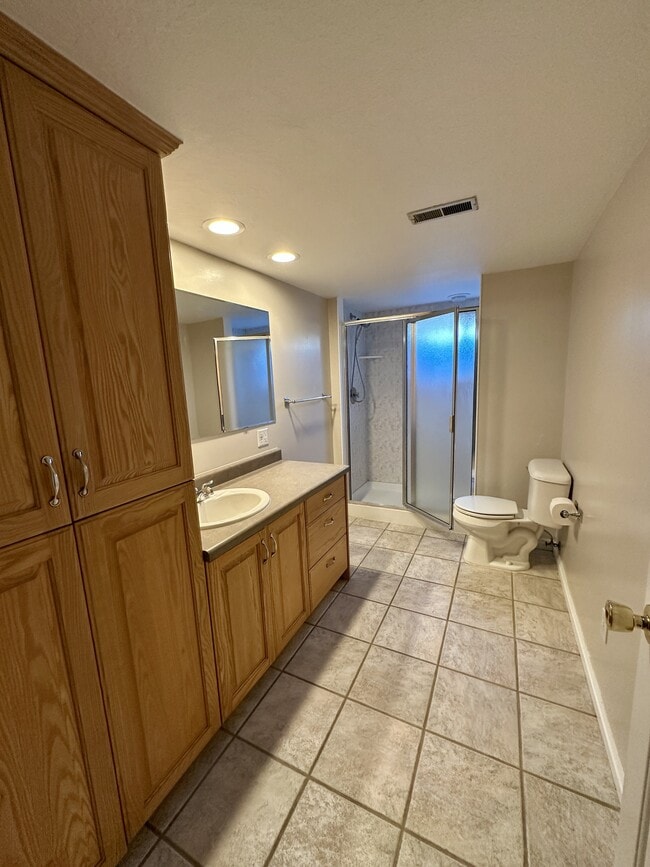 Building Photo - 6270 S Mt Vista Dr